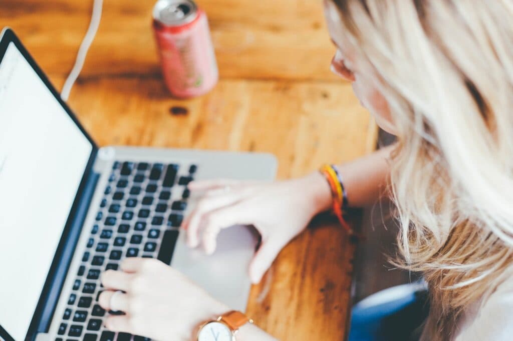 Como utilizar o marketing de busca para atrair clientes